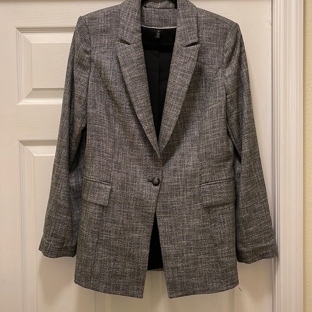 White House black market long blazer.